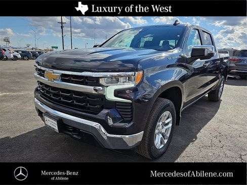 Used 2022 Chevrolet Silverado 1500 LT w/ Safety Package image 1