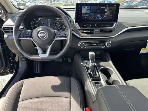 New 2025 Nissan Altima 2.5 SV w/ SV Premium Package image 18