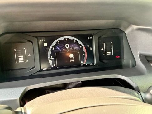 Used 2025 Toyota Tacoma SR5 AWD/4WD image 11