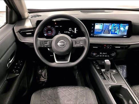 New 2026 Nissan Kicks SV image 19