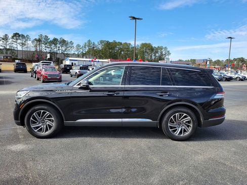 Used 2022 Lincoln Aviator 2WD image 2