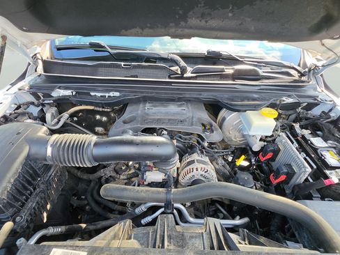 Used 2021 RAM 1500 Laramie AWD/4WD image 24