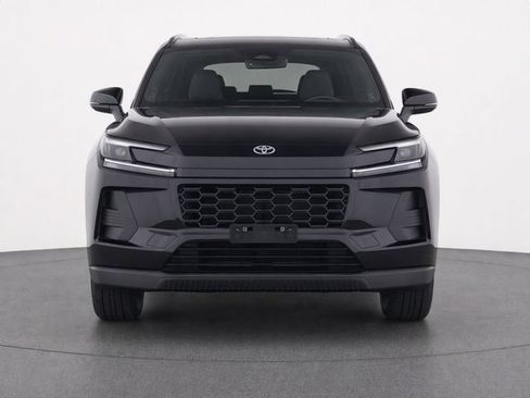 Certified 2026 Toyota RAV4 XLE Premium FWD image 5