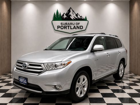 Used 2012 Toyota Highlander Limited w/ Tow Pkg AWD/4WD image 1