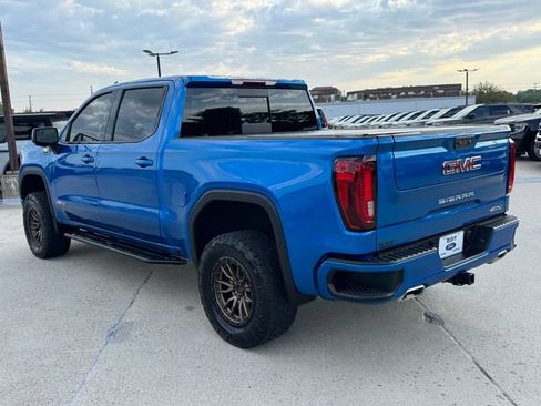 Used 2022 GMC Sierra 1500 AT4 w/ AT4 Preferred Package AWD/4WD image 8