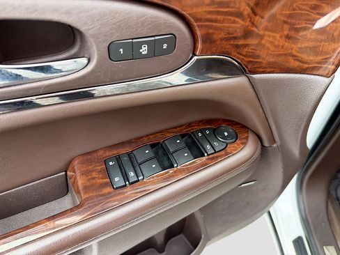 Used 2017 Buick Enclave Premium image 7