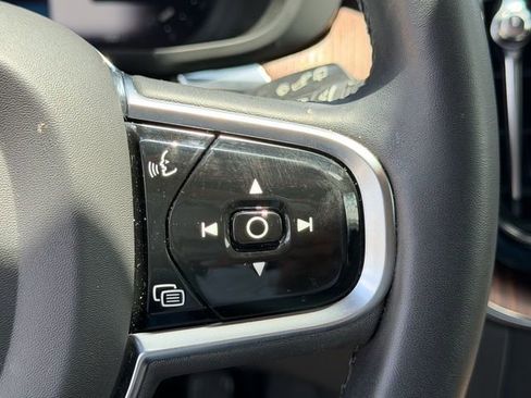Certified 2023 Volvo XC60 B5 Plus FWD image 26