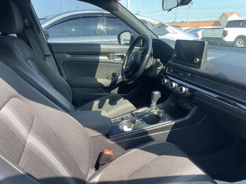 Used 2022 Honda Civic Sport image 7