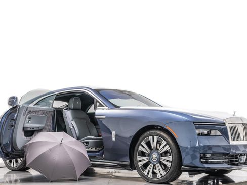 Used 2025 Rolls-Royce Spectre w/ Spectre Launch Package AWD/4WD image 34