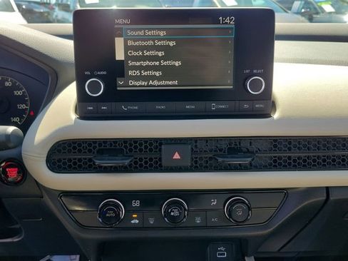 Certified 2023 Honda HR-V LX image 25