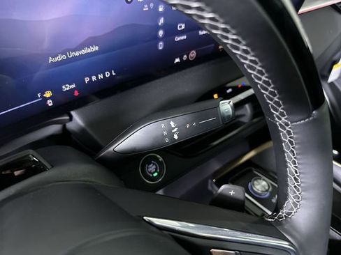 New 2026 Buick Enclave Avenir FWD image 17