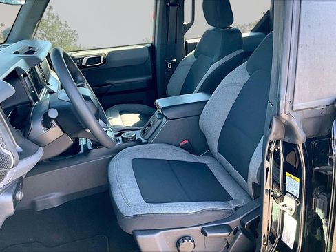 Certified 2022 Ford Bronco 4-Door image 25