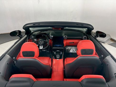 Used 2024 Mercedes-Benz SL 55 AMG 4MATIC image 28