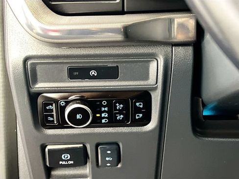 Used 2025 Ford F150 Raptor AWD/4WD image 22