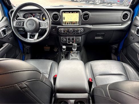 Certified 2022 Jeep Wrangler Unlimited Sahara w/ Cold Weather Group image 13