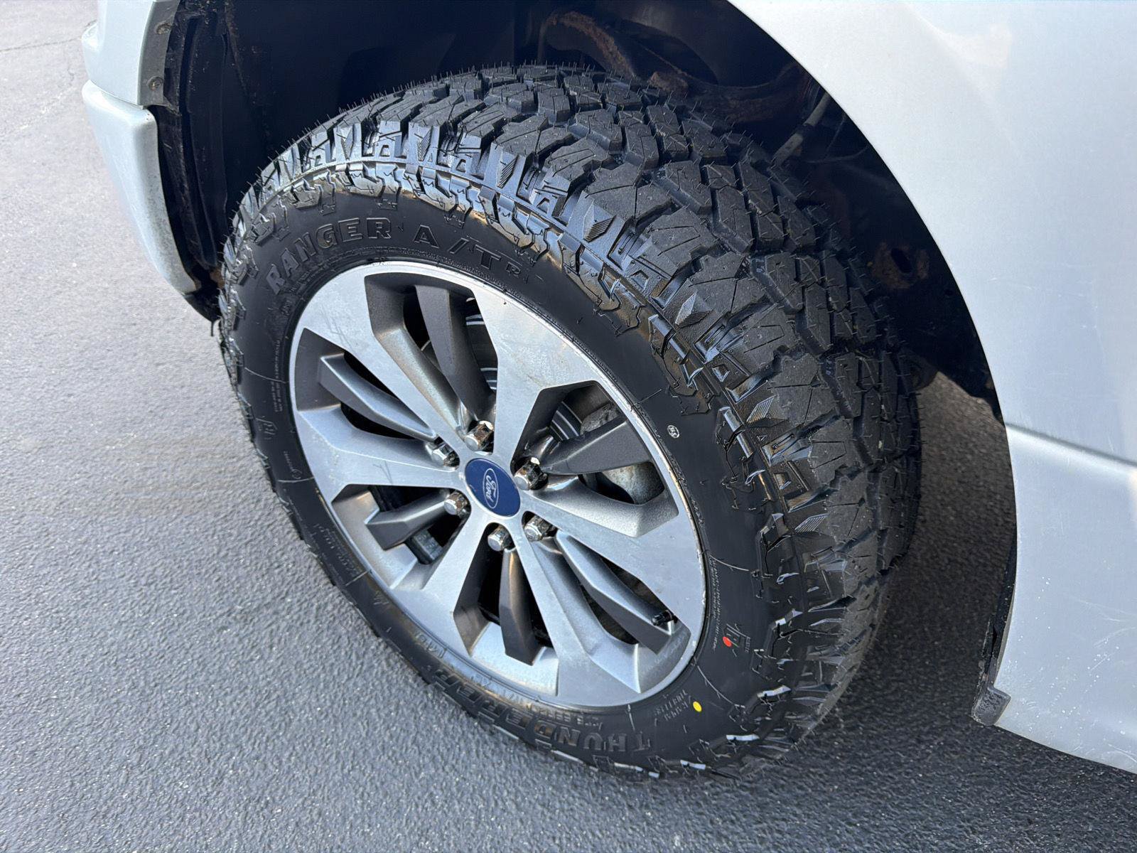 Used 2019 Ford F150 XL w/ Equipment Group 101A Mid AWD/4WD image 9