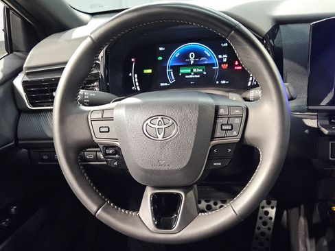 Used 2025 Toyota Camry SE w/ Convenience Package FWD image 26