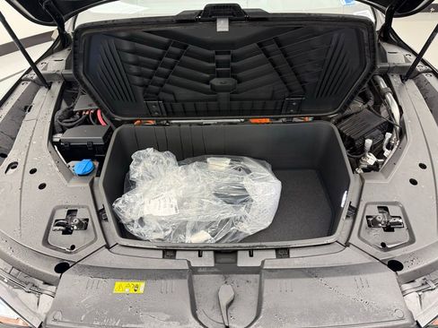 Used 2024 Audi Q8 e-tron Prestige w/ Prestige Package image 39