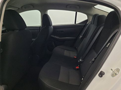 Used 2024 Nissan Sentra SV FWD image 18
