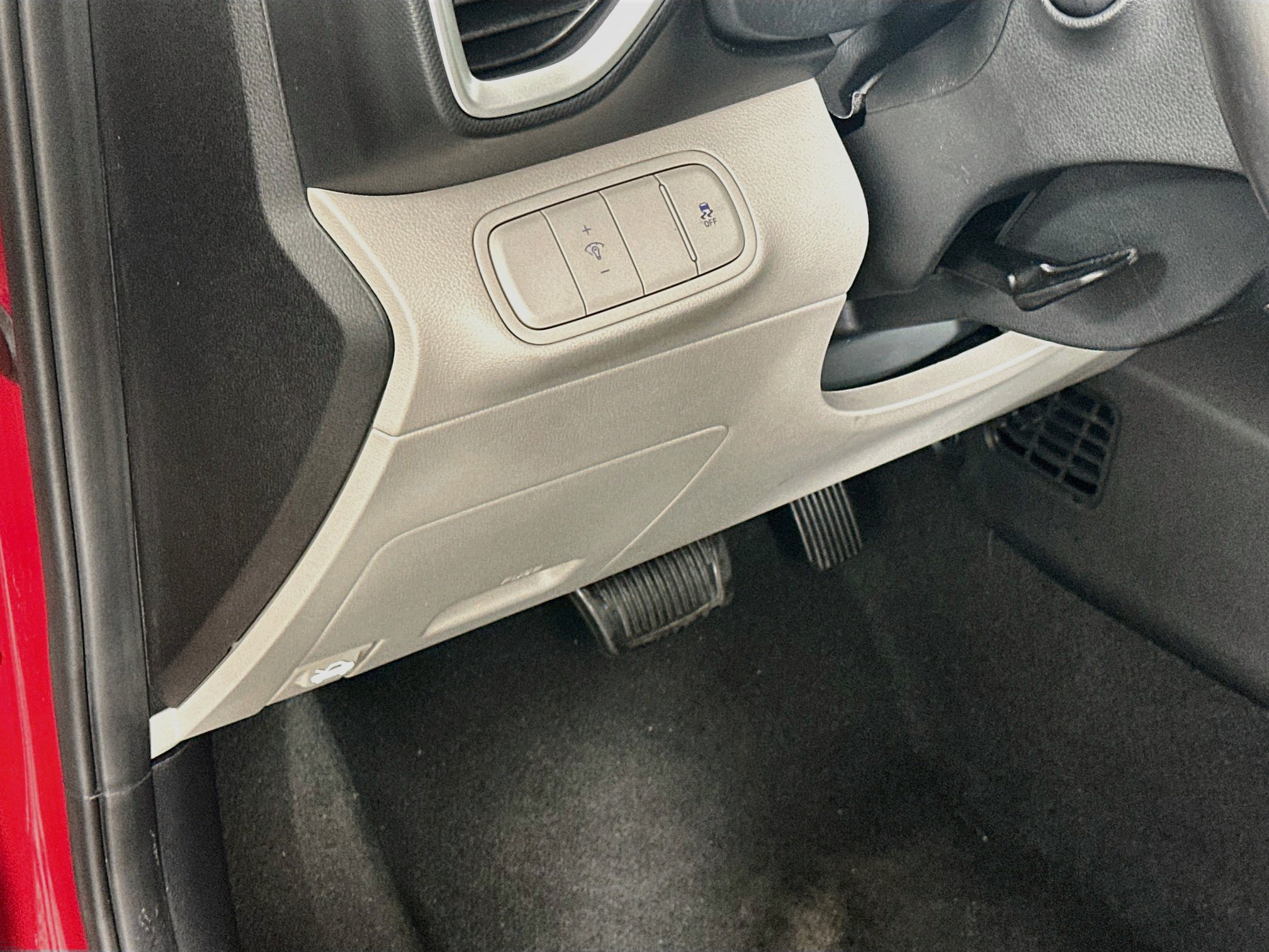 Used 2025 Hyundai Venue SEL FWD image 17