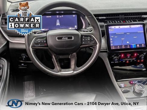 Used 2023 Jeep Grand Cherokee Limited AWD/4WD image 5