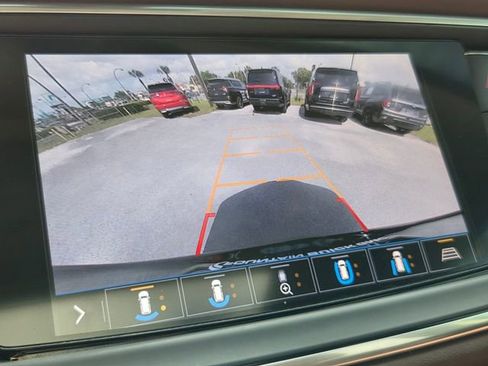 Used 2020 Buick Enclave Avenir w/ Avenir Technology Package FWD image 20