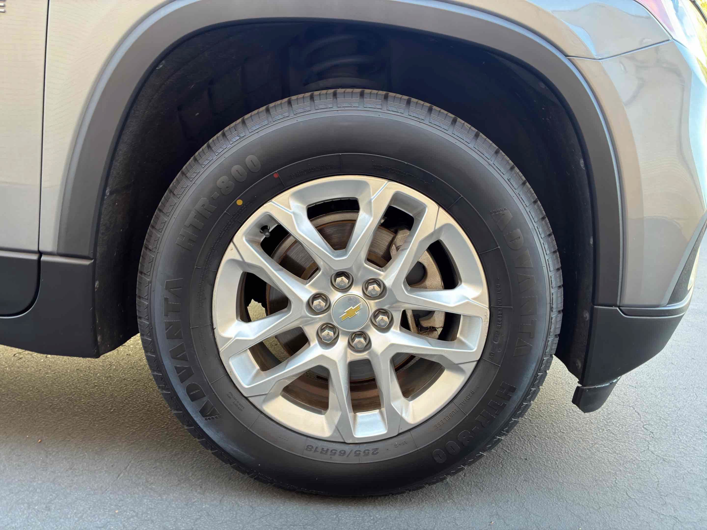 Used 2018 Chevrolet Traverse LS AWD/4WD image 12