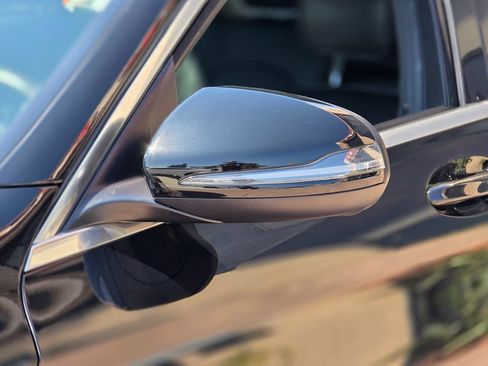 Used 2017 Mercedes-Benz C 300 Sedan image 8