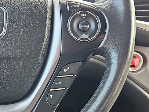 Certified 2017 Honda Ridgeline RTL image 27