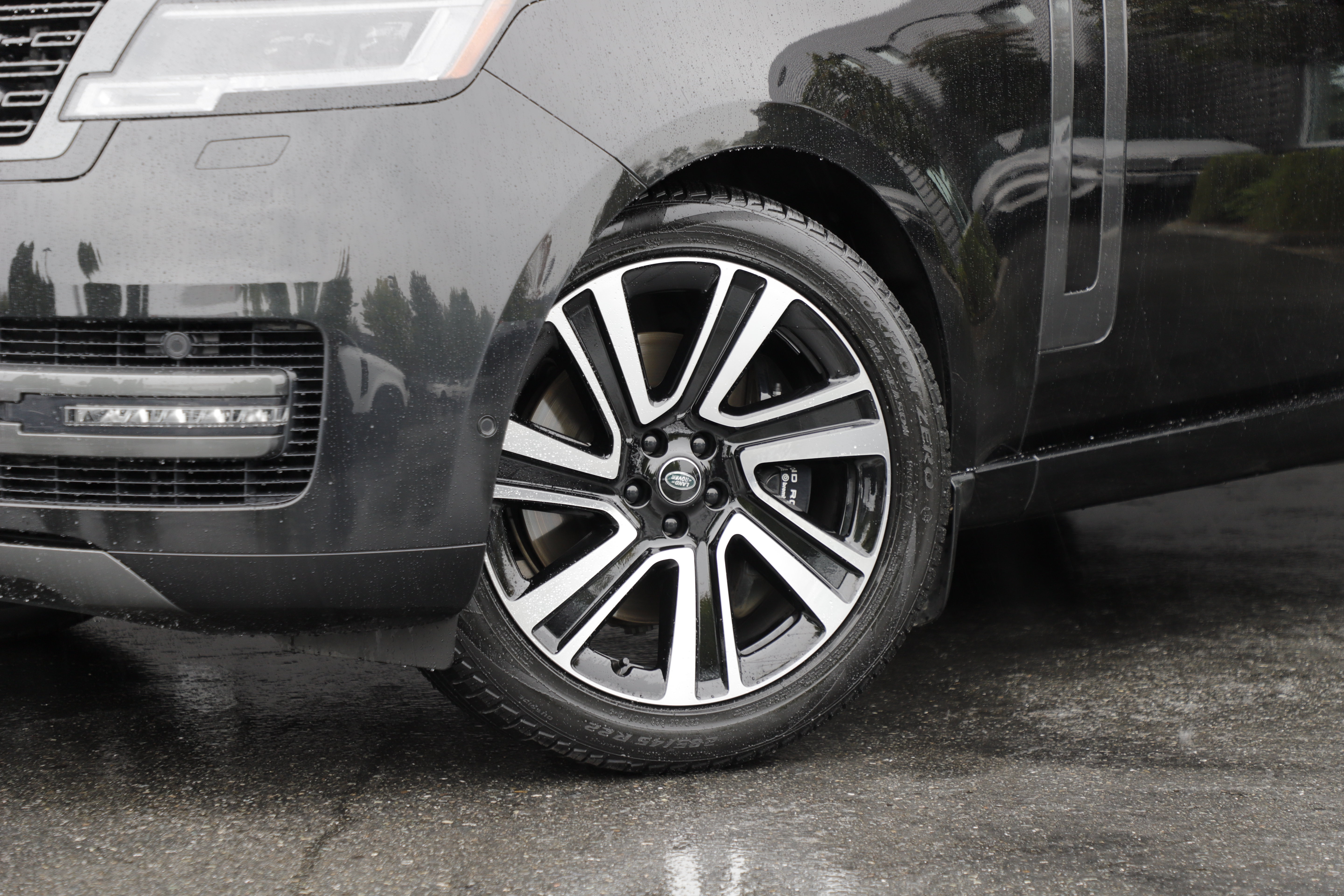 Certified 2024 Land Rover Range Rover SE AWD/4WD image 1