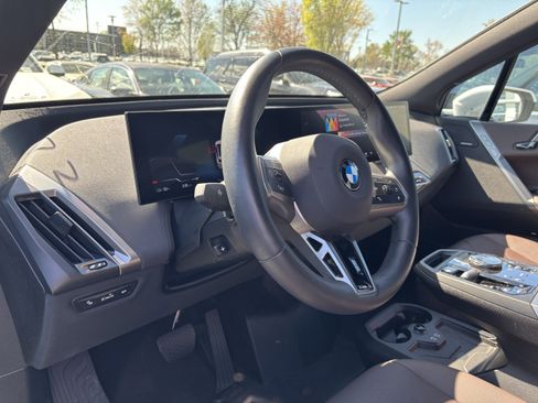 Used 2025 BMW iX xDrive50 w/ Sport Package image 16