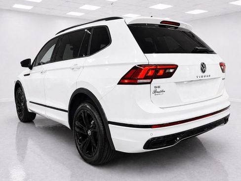 Used 2023 Volkswagen Tiguan SE R-Line AWD/4WD image 8