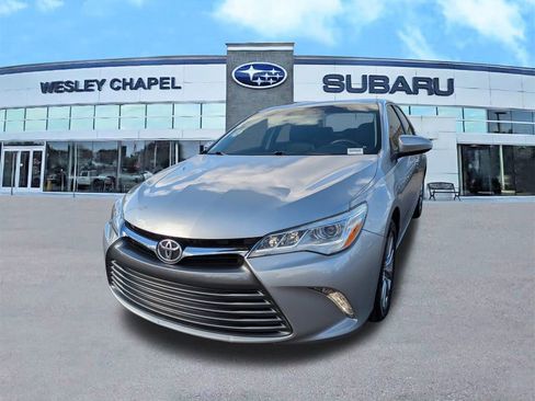 Used 2015 Toyota Camry XLE image 8