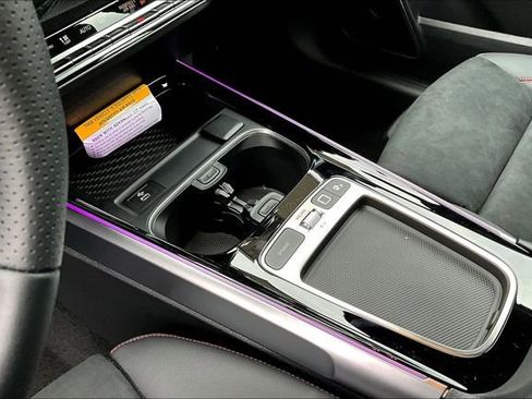 New 2026 Mercedes-Benz GLB 35 AMG 4MATIC image 11