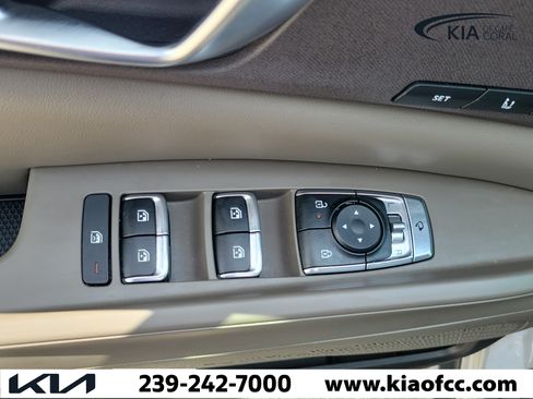 Certified 2025 Kia Carnival EX FWD image 26