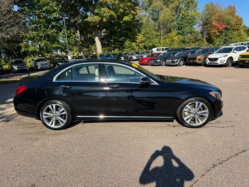 Used 2018 Mercedes-Benz C 300 Sedan image 8