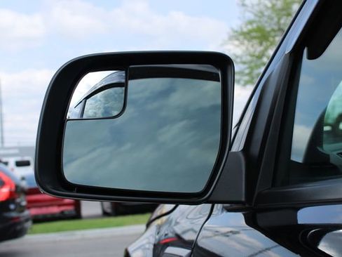 Used 2019 Ford Ranger XL w/ Equipment Group 101A Mid image 8