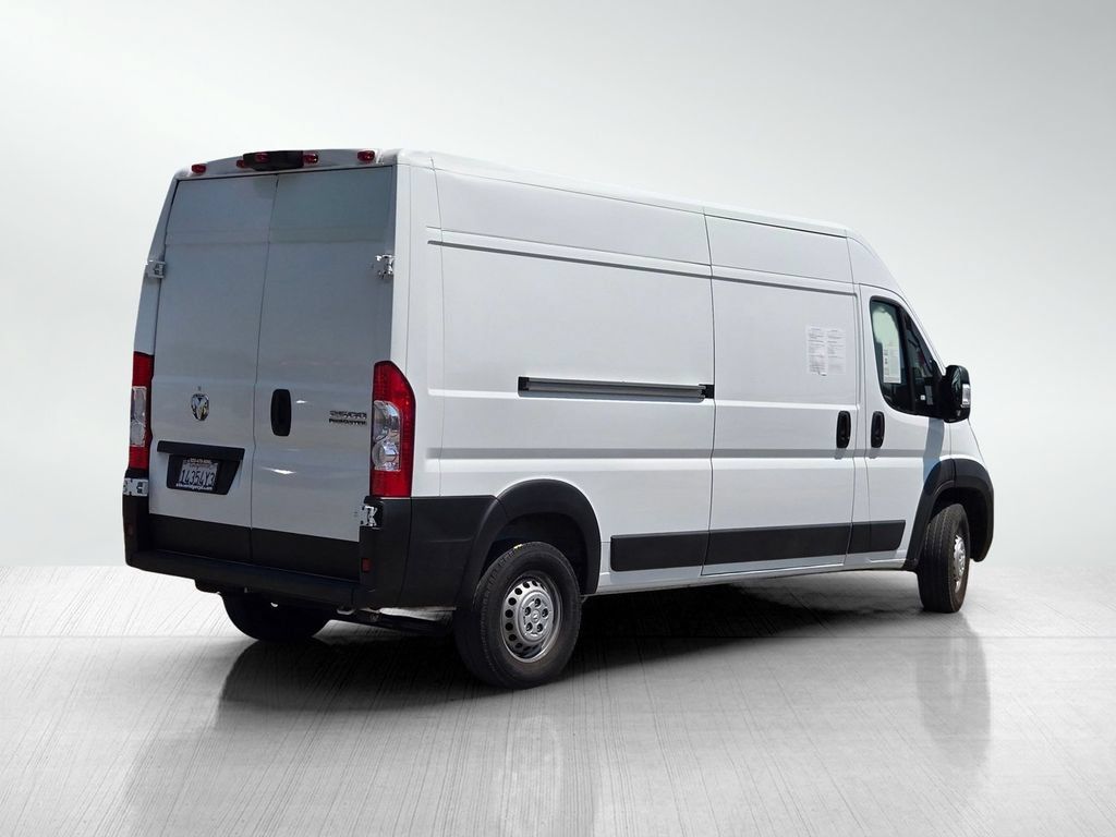 Used 2025 RAM ProMaster 2500 w/ Convenience Group FWD image 4