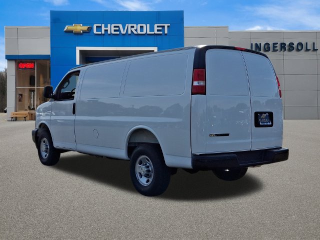 Used 2026 Chevrolet Express 2500 RWD image 24