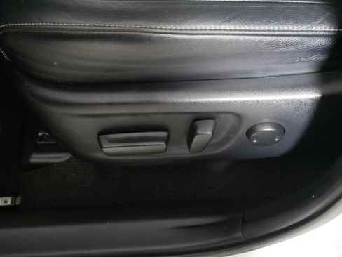 Used 2016 Toyota RAV4 Limited AWD/4WD image 20