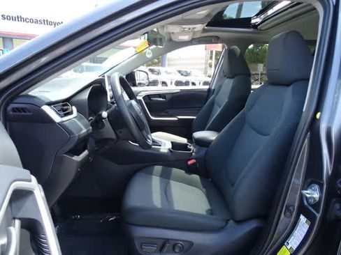 Used 2025 Toyota RAV4 XLE w/ Convenience Package FWD image 18