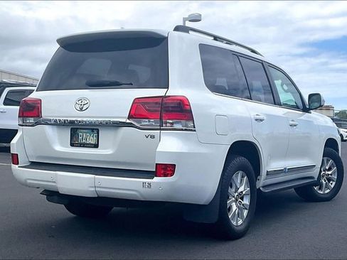 Used 2019 Toyota Land Cruiser AWD/4WD image 2