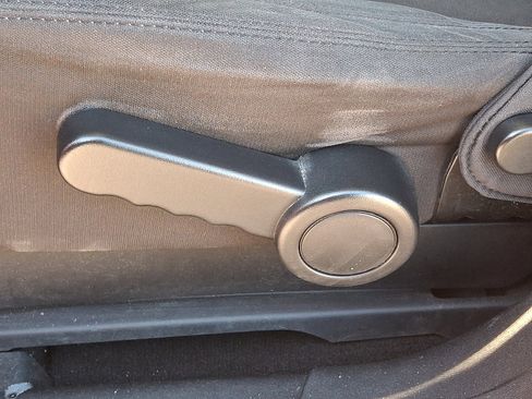 Used 2016 Jeep Wrangler Sport image 22