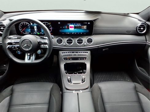 Certified 2022 Mercedes-Benz E 53 AMG 4MATIC Sedan image 11