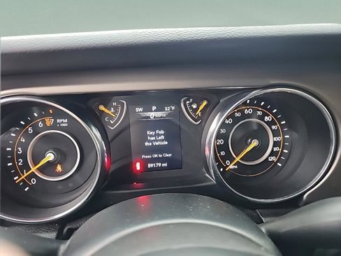 Used 2020 Jeep Wrangler Sport image 23