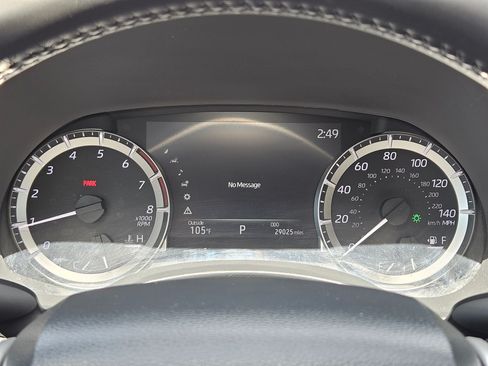 Used 2023 Toyota Highlander XLE FWD image 20