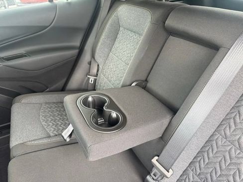 Used 2024 Chevrolet Equinox LT FWD image 29