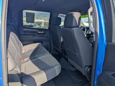 Used 2025 Chevrolet Silverado 1500 LT AWD/4WD image 27