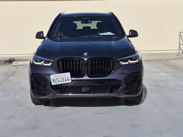Used 2022 BMW X5 xDrive40i w/ M Sport Package AWD/4WD image 2