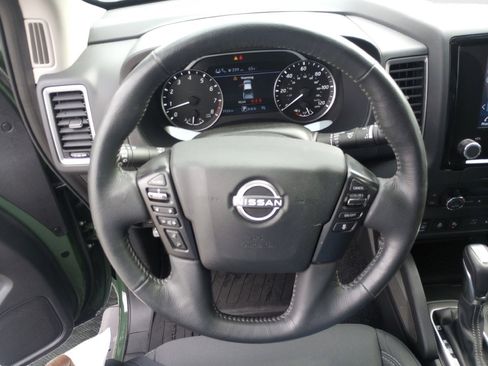 Used 2024 Nissan Frontier SV w/ SV Convenience Package image 10